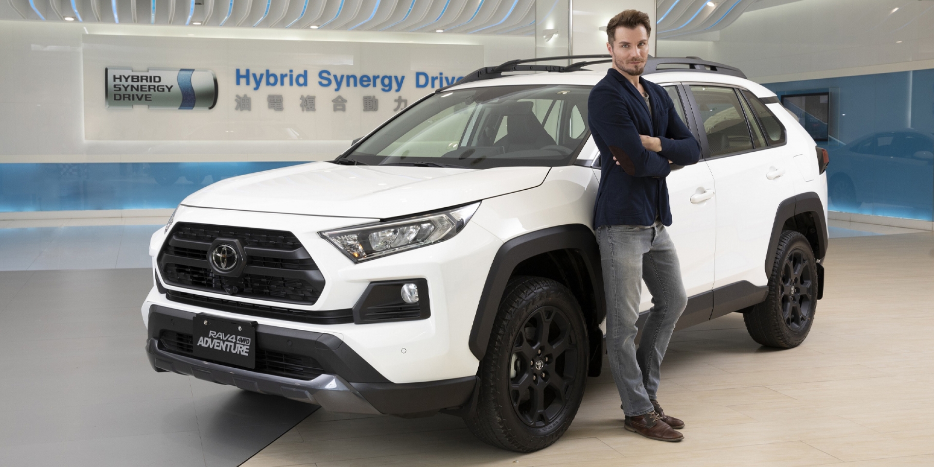 官方新聞稿。TOYOTA RAV4 稱霸年度銷售冠軍 霸氣回饋 躍野冒險版 悍動登場