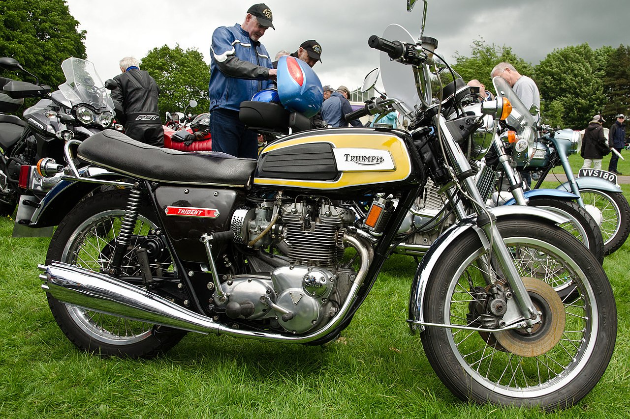 1970年TRIUMPH TRIDENT，其實就是ROCEKT 3的別稱