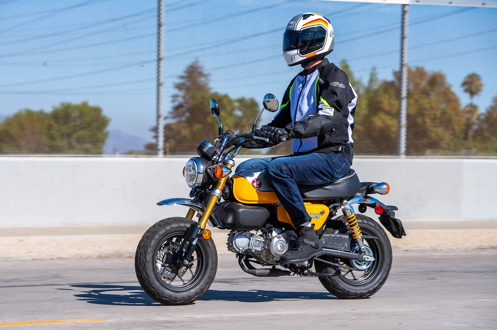 搶攻亞洲白牌機車市場！Kawasaki與馬來西亞車廠Modenas研發性能白牌車款中 SUPERMOTO8