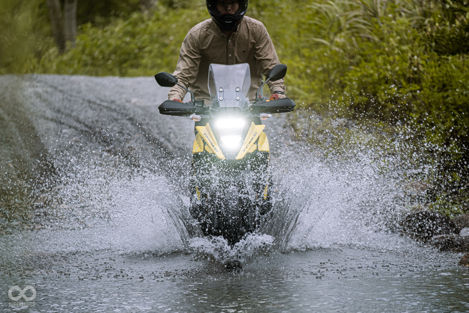 跑膩了山路，想要探索一下深山野嶺，V-STROM 250SX也是台能應對簡單林道的ADVENTURE冒險小車