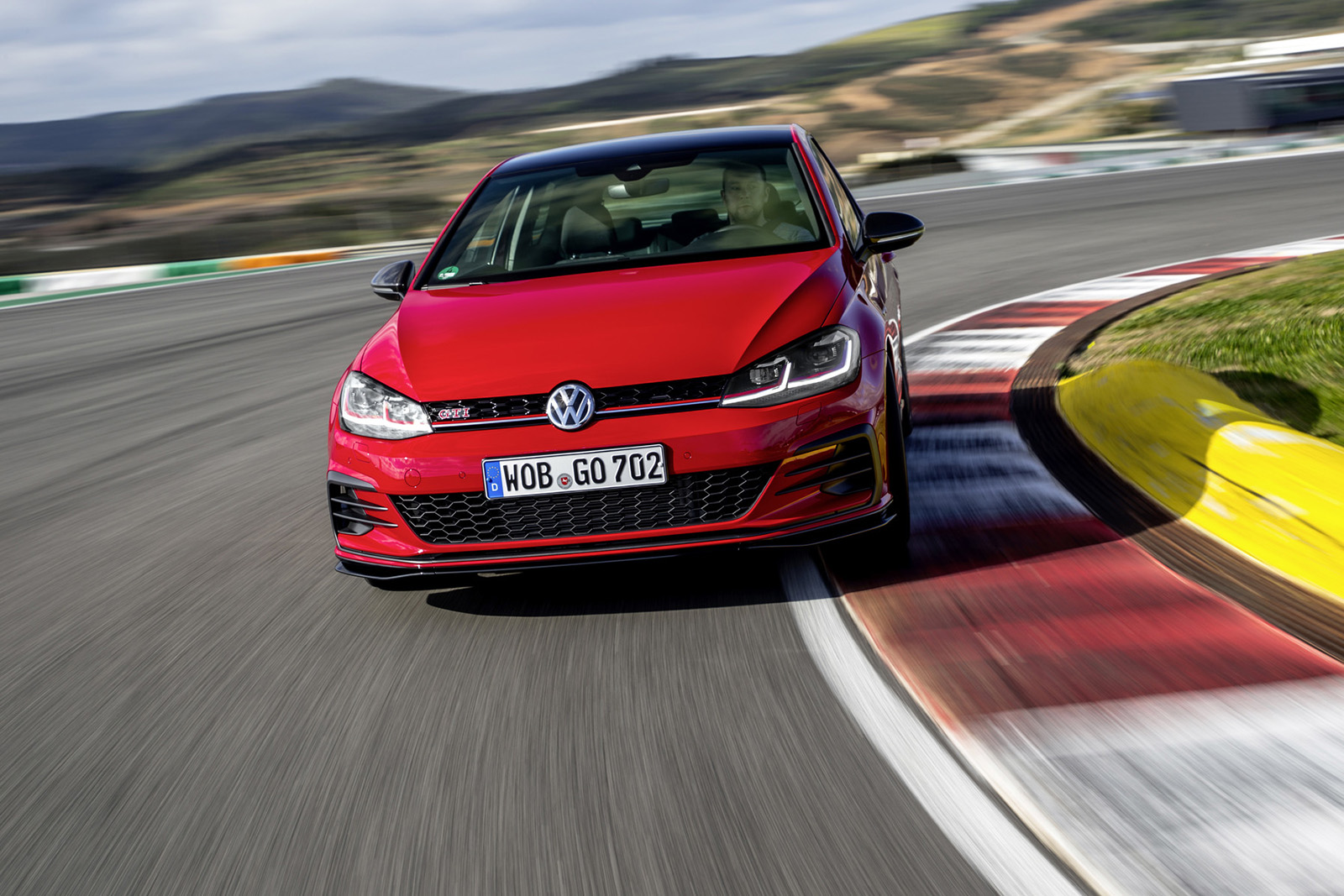 官方新聞稿 2020年式volkswagen Golf Gti現金預購優惠價136 8萬起 Supermoto8
