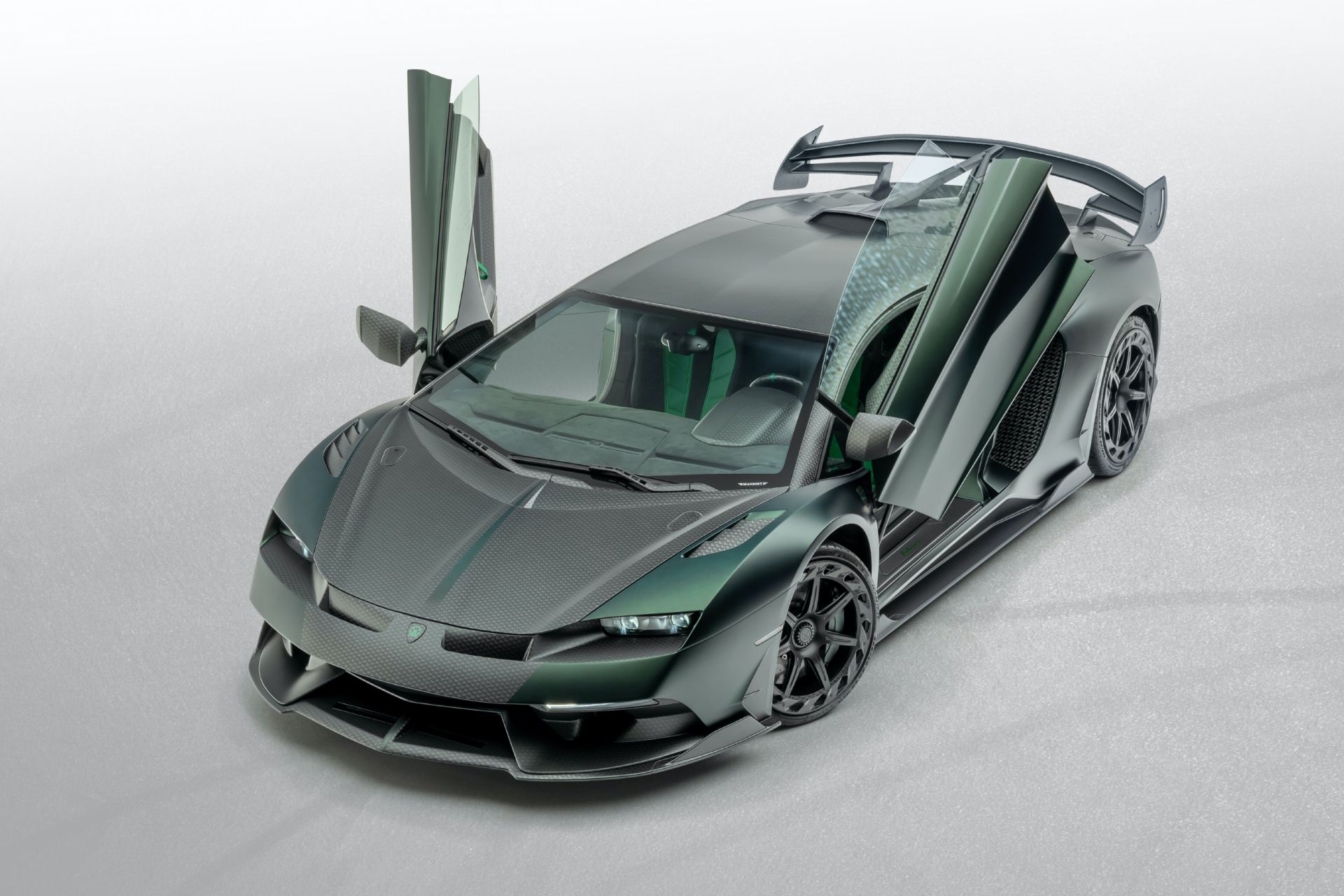 性能至上，Mansory升級Lamborghini Aventador SVJ成為Cabrera | SUPERMOTO8