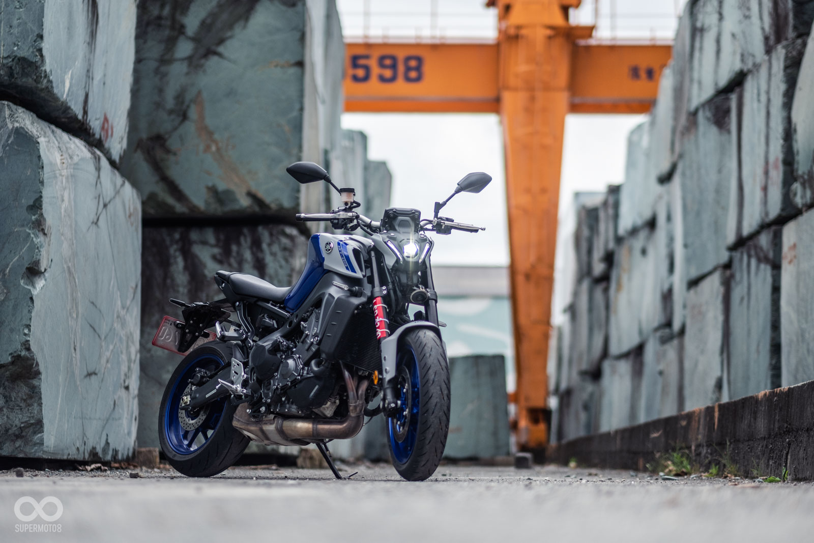 不只扭力現在請改叫電控大師 21 Yamaha Mt 09 試駕分享 Supermoto8