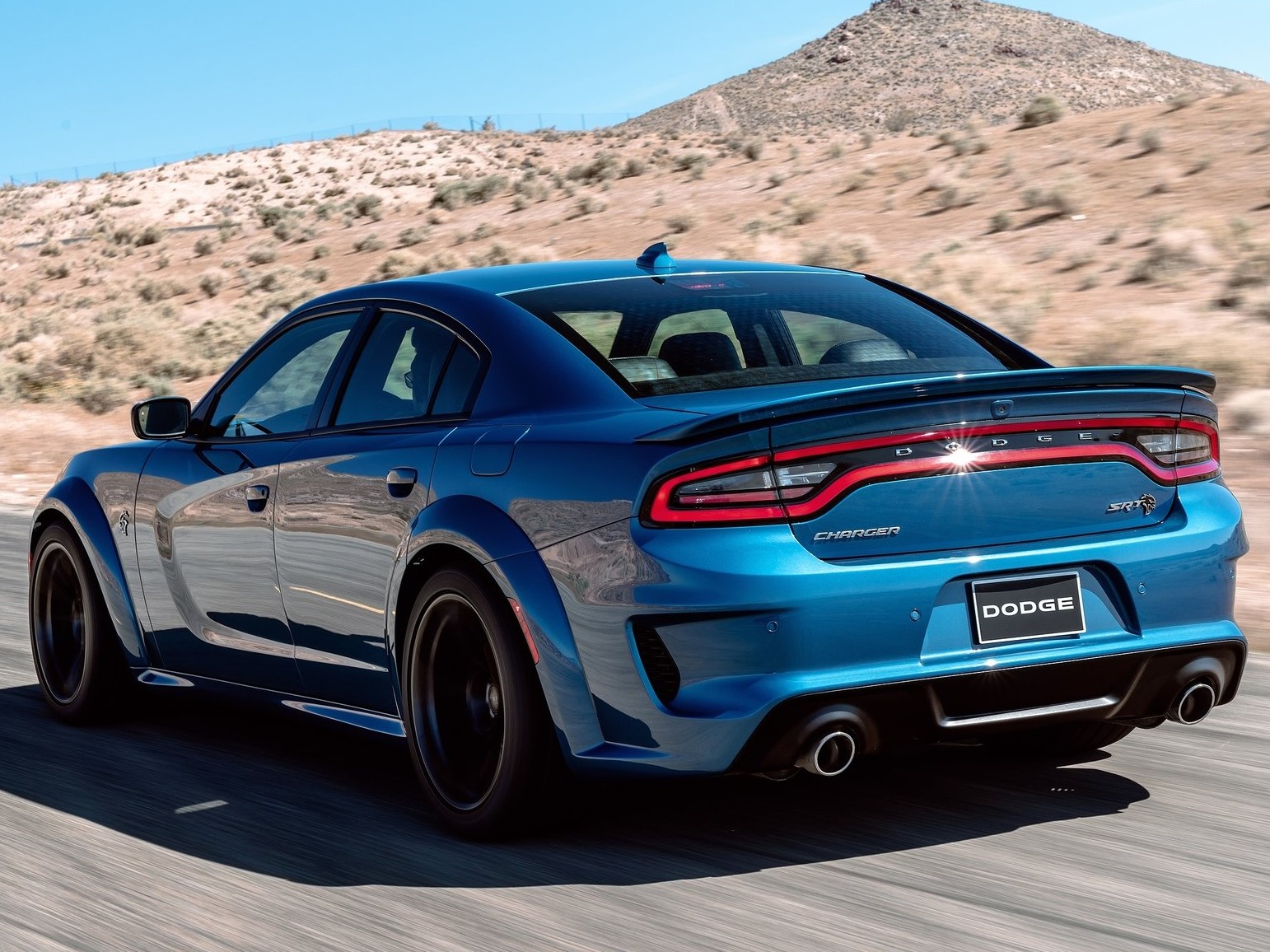 寬體Dodge Charger SRT Hellcat Widebody，最高時速達到315公里/小時 SUPERMOTO8