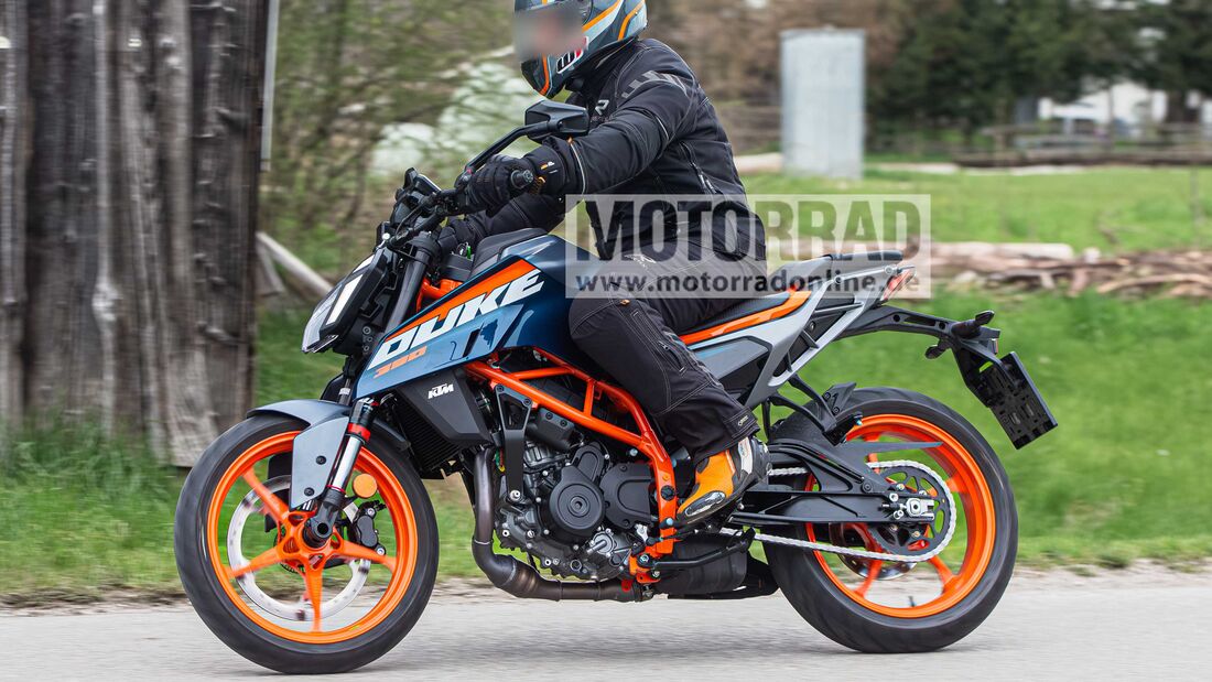 duke 390 motorcycle