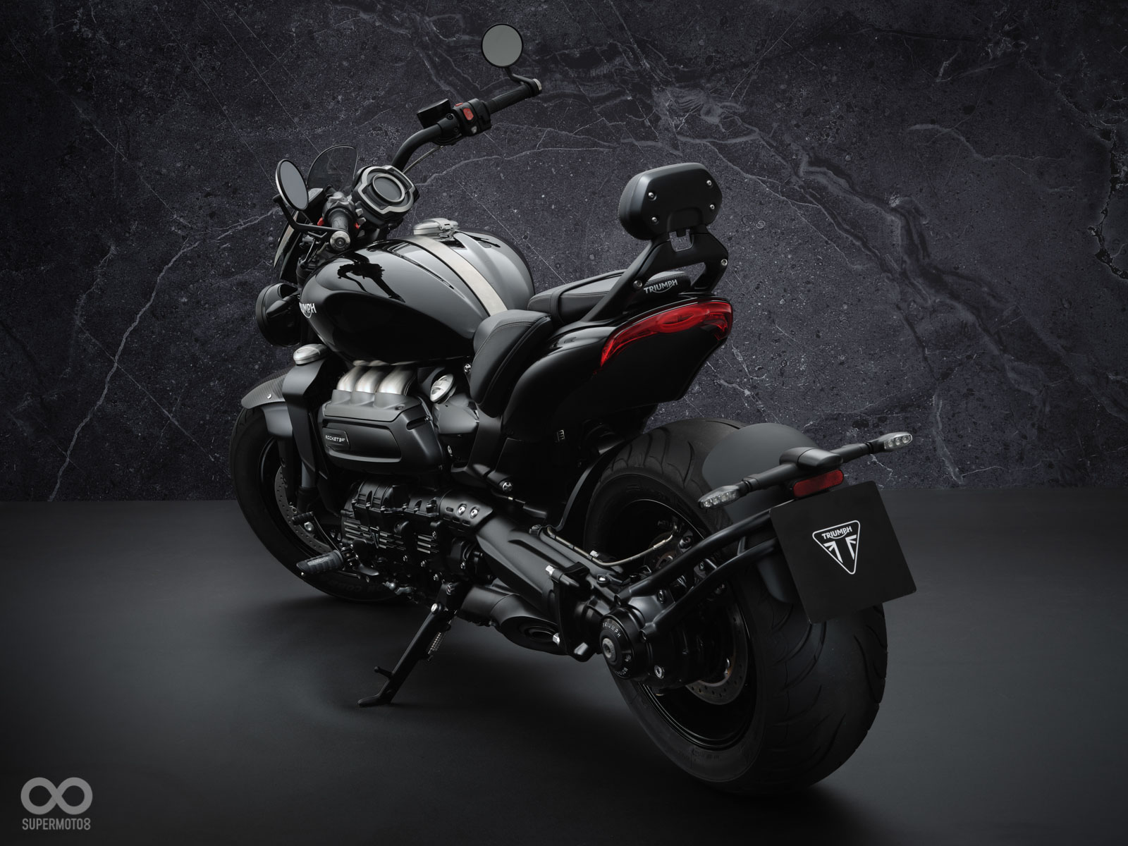 TRIUMPH Rocket 3 R Black GT Triple Black SUPERMOTO8