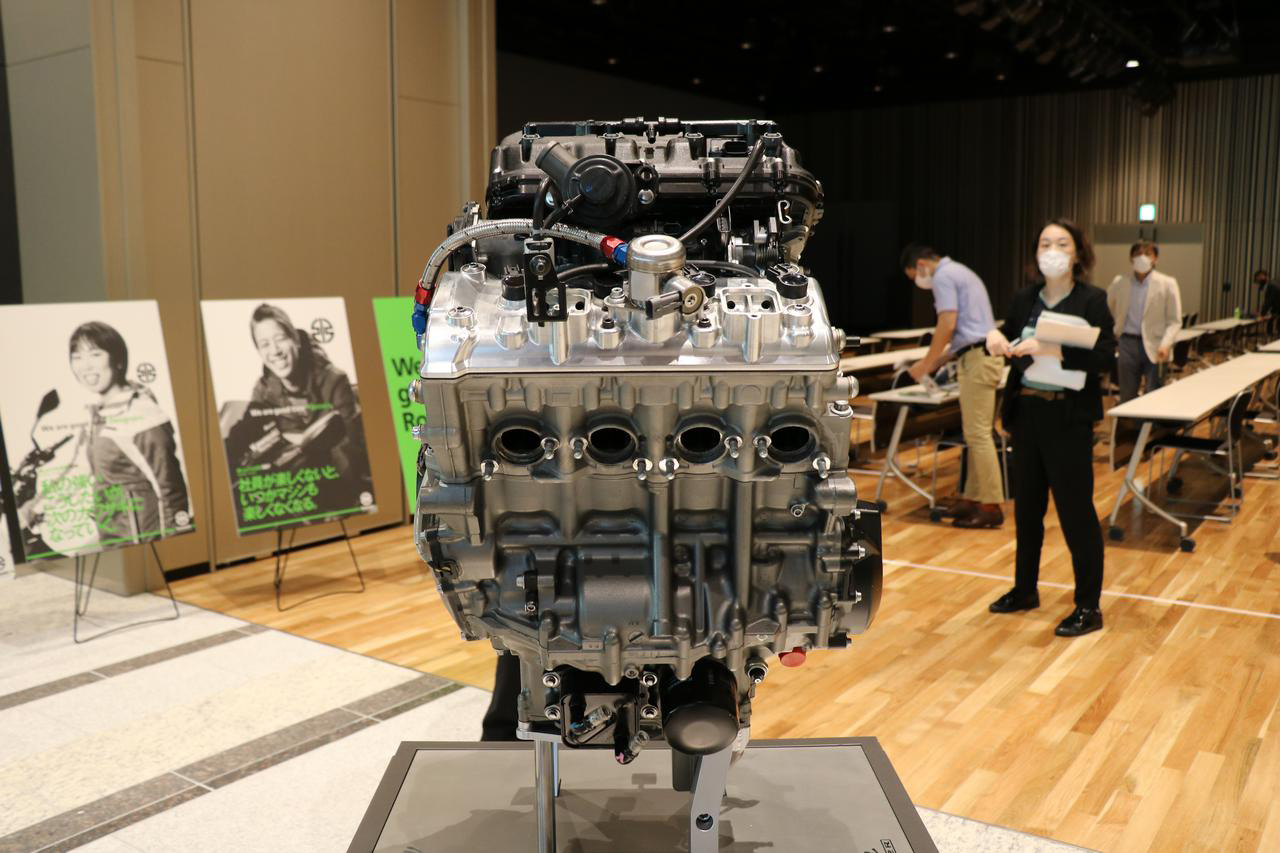 KAWASAKI的氫氣引擎看起來是用直列四缸引擎改變而來